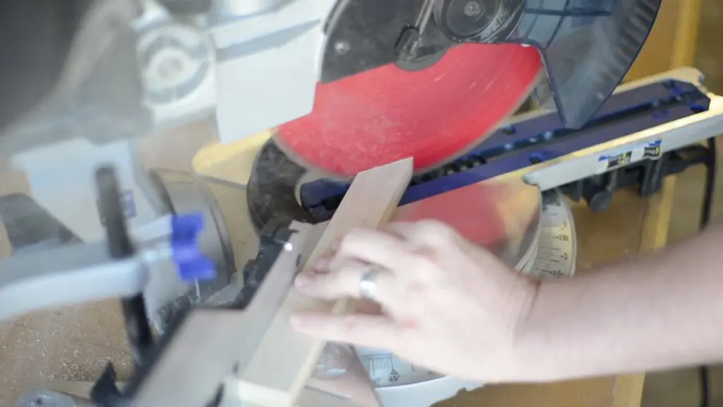 How To Adjust Ryobi Miter Saw